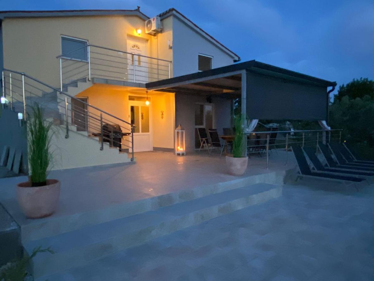 Naturia Holiday House Medulin Exterior photo