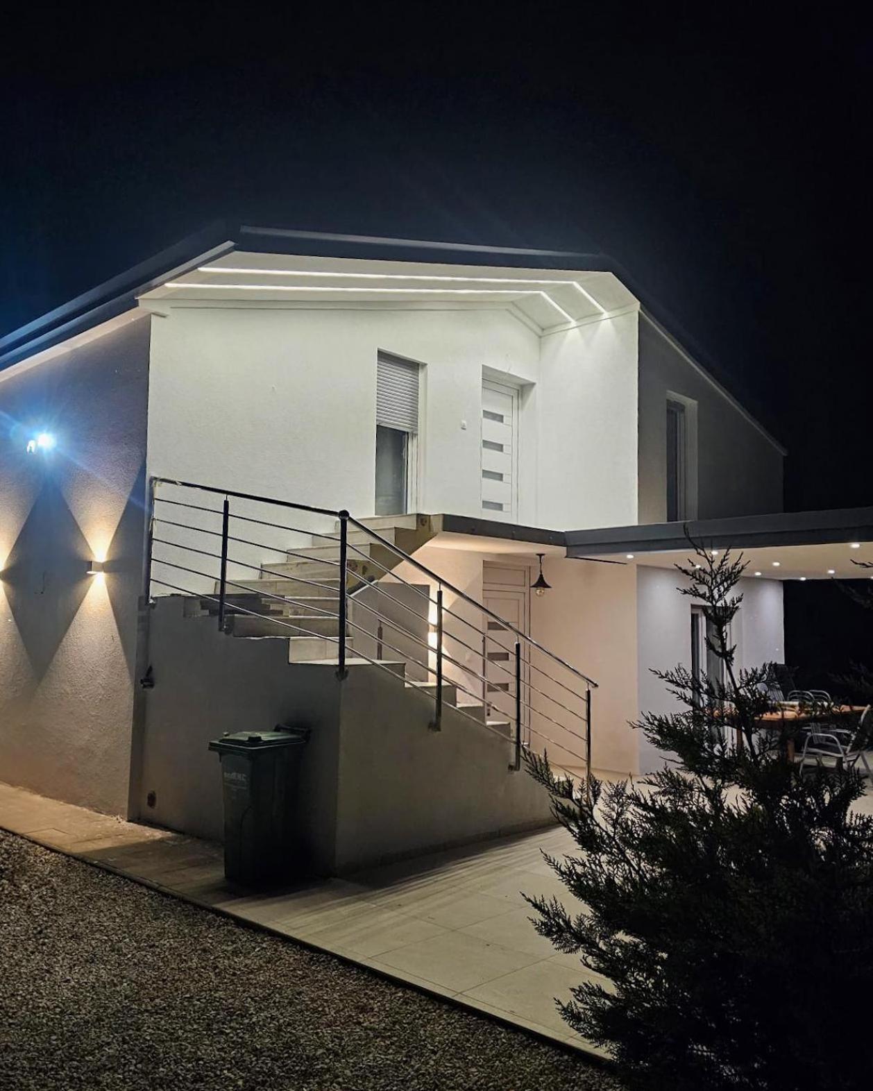 Naturia Holiday House Medulin Exterior photo